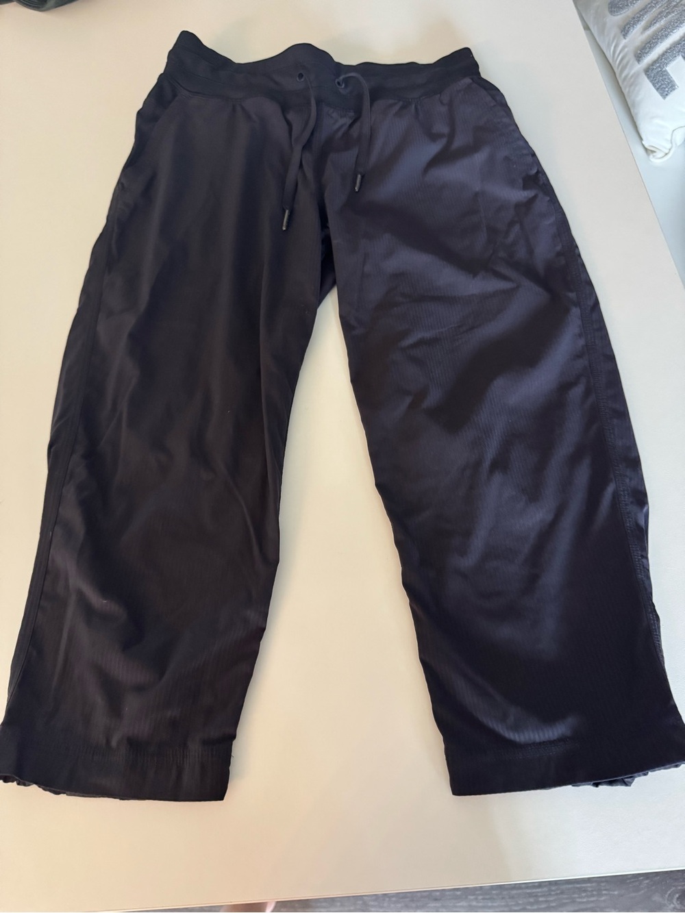 Lululemon Dance studio cropped joggers